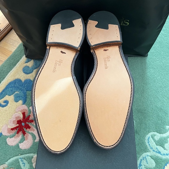 Allen Edmonds - Picture 2 of 4